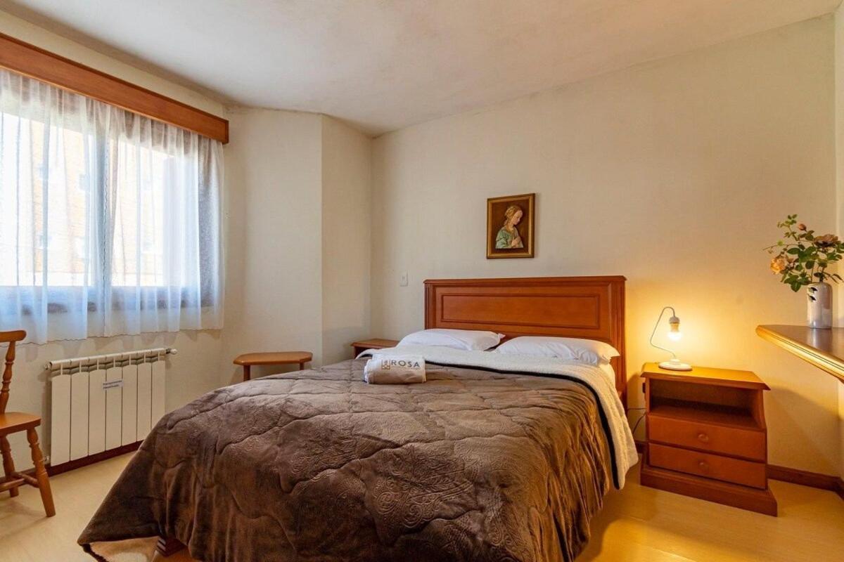 Rosa Edificio Di Trevi Lägenhet Gramado Exteriör bild